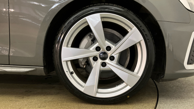 Audi A4 40 TFSI 204 S Line 5dr S Tronic Petrol Estate